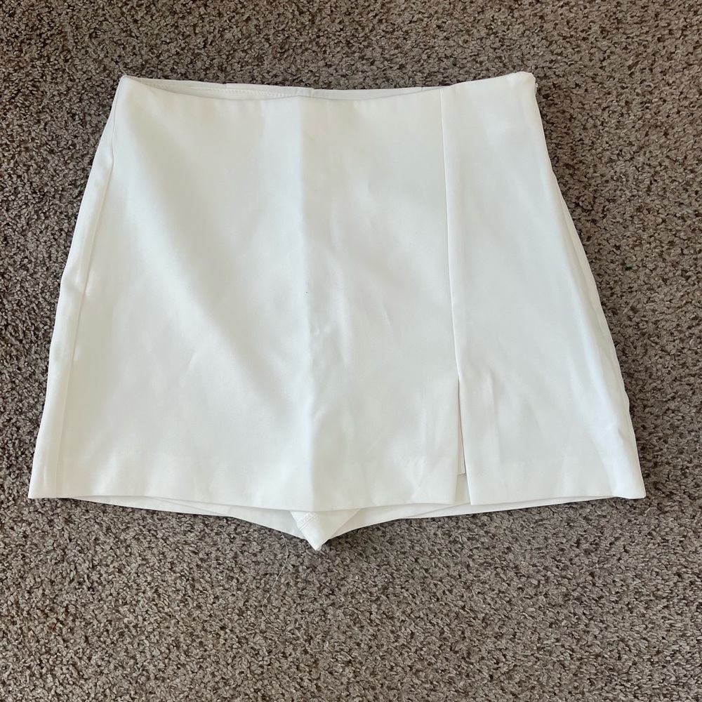 Endless Rose White skirt, size M, brand new